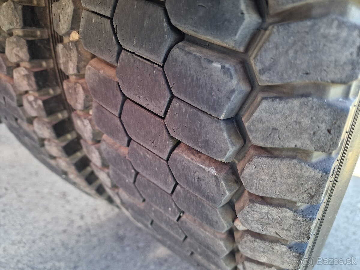 MERCEDES-BENZ ATEGO 1524 - 12