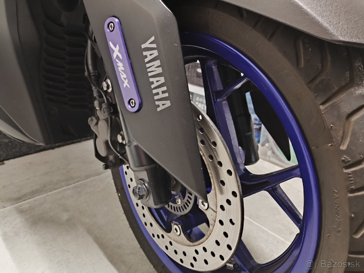 Yamaha Xmax 300 - 12