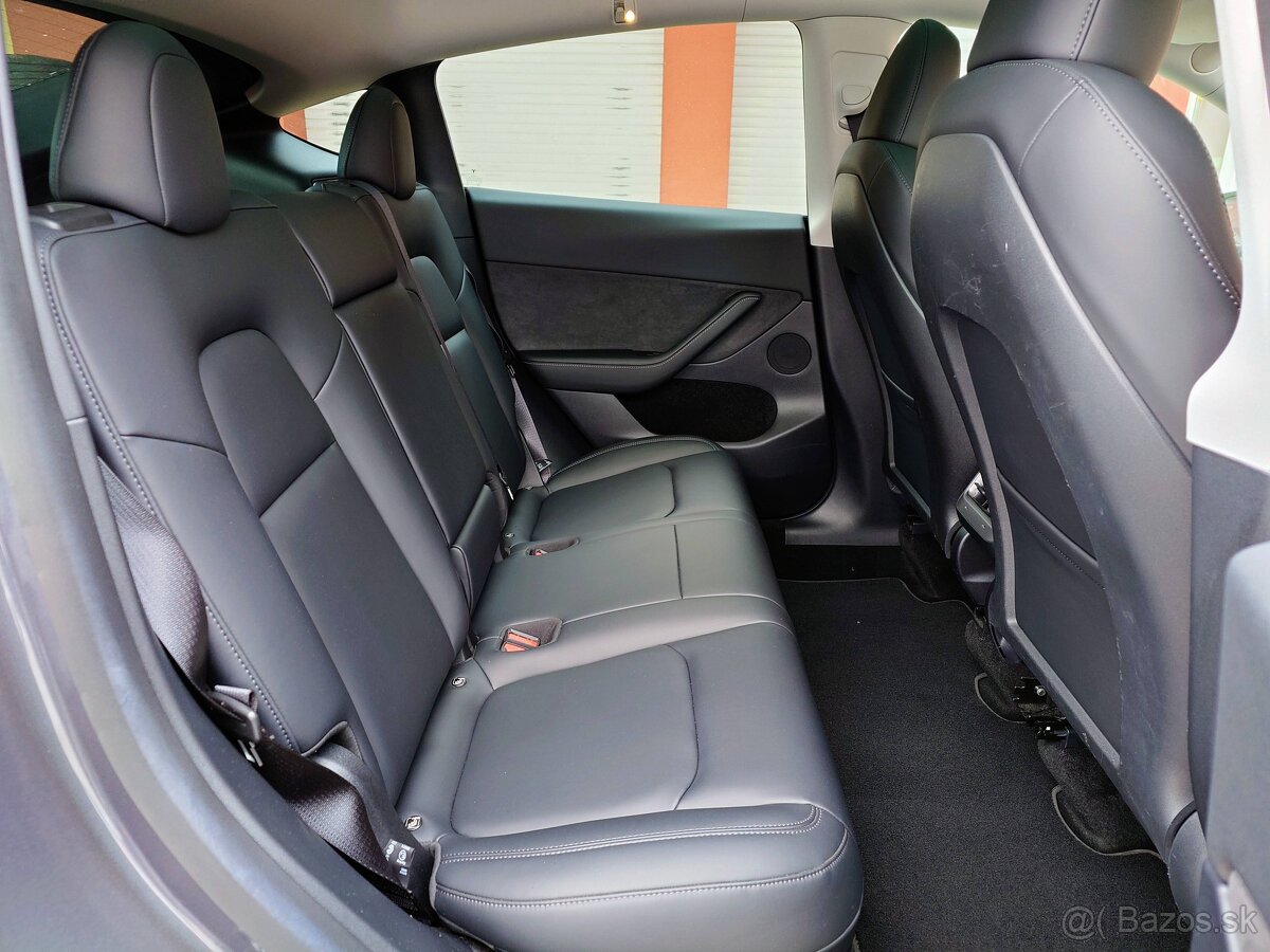 Tesla Model Y 2022 Long Range Dual Motor 378 kW - 12