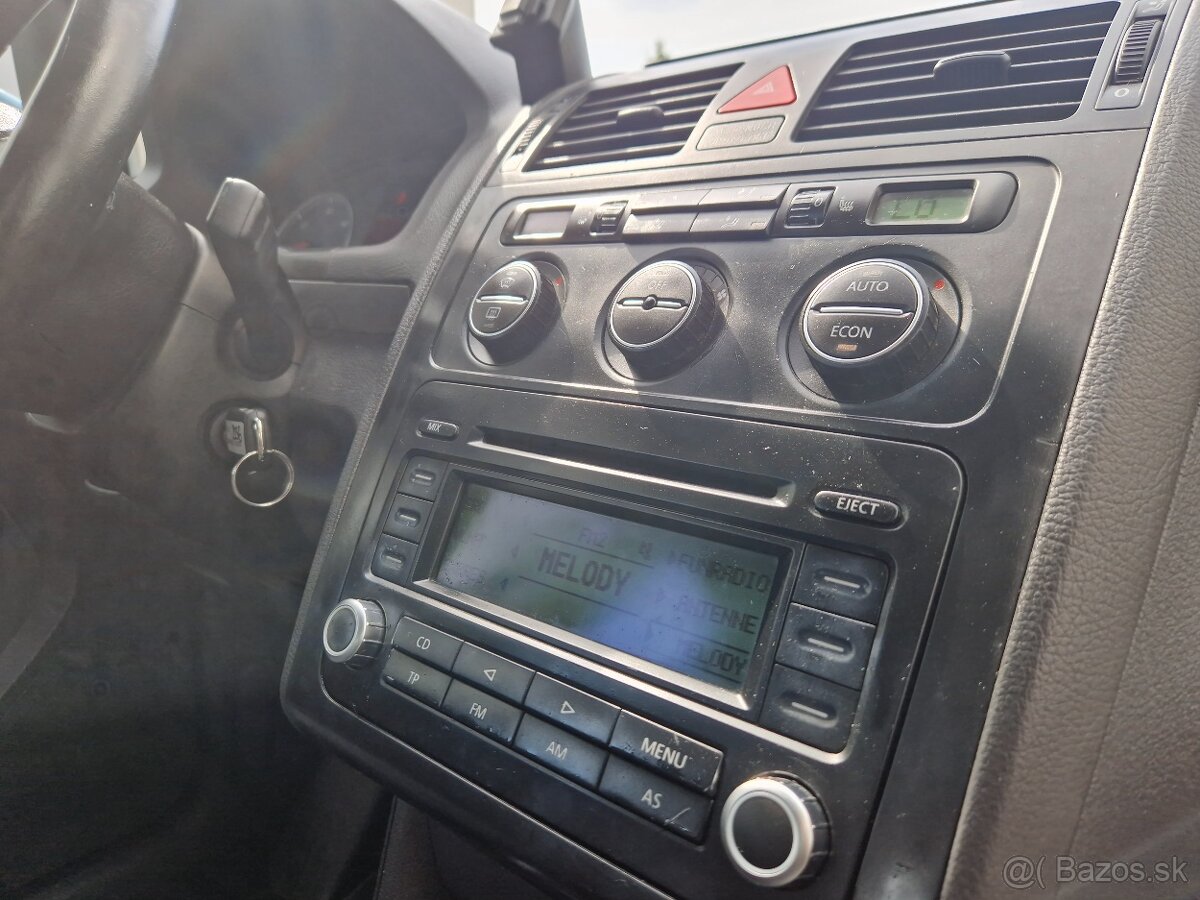 Volkswagen Touran 2.0 TDI DSG - 12