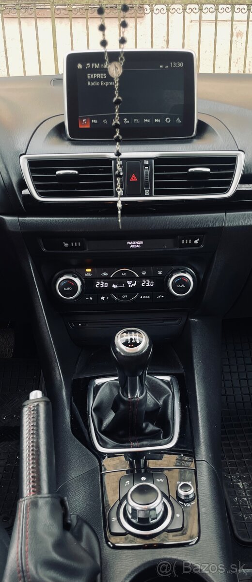 MAZDA 3 2.2 SKYACTIV - D150 - 12