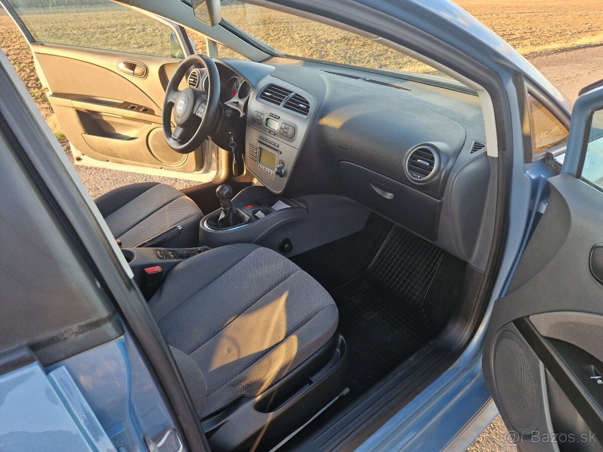 Seat Leon 2,0tdi BLS - 12