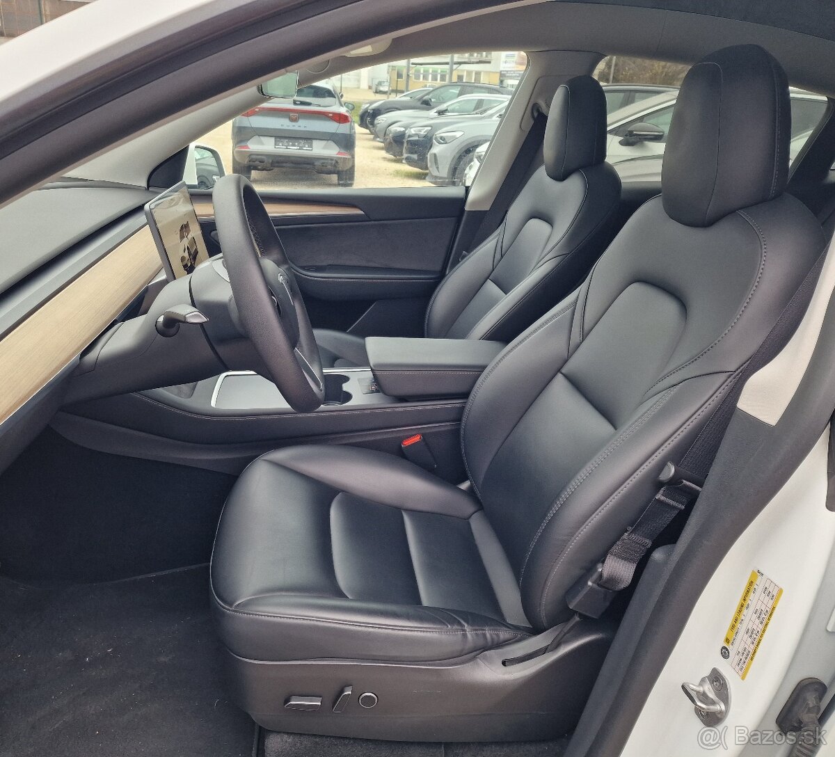 TESLA MODEL Y DUAL MOTOR LONG RANGE AWD - 12