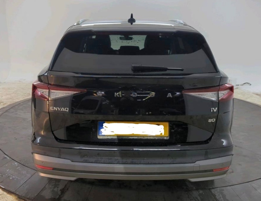 Škoda Enyaq 80 r. v. 2021,r. v. 2024, 72000km - 12