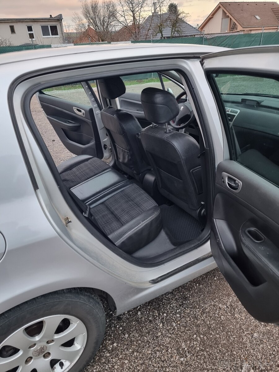 Peugeot 307 1.6 HDi - 12