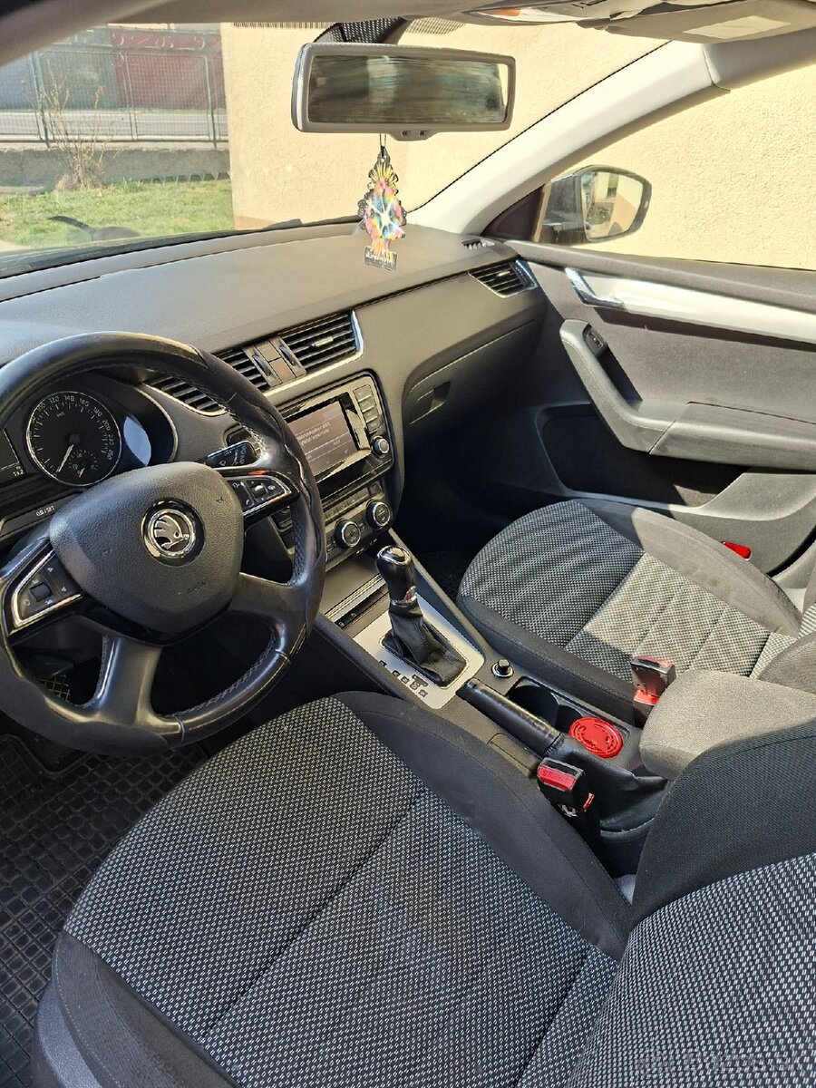 Škoda Octavi 3 - 12