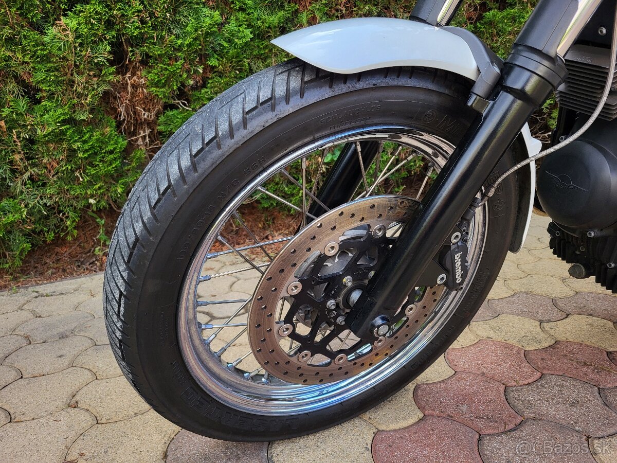 Moto Guzzi V7 Classic 2011 - 12