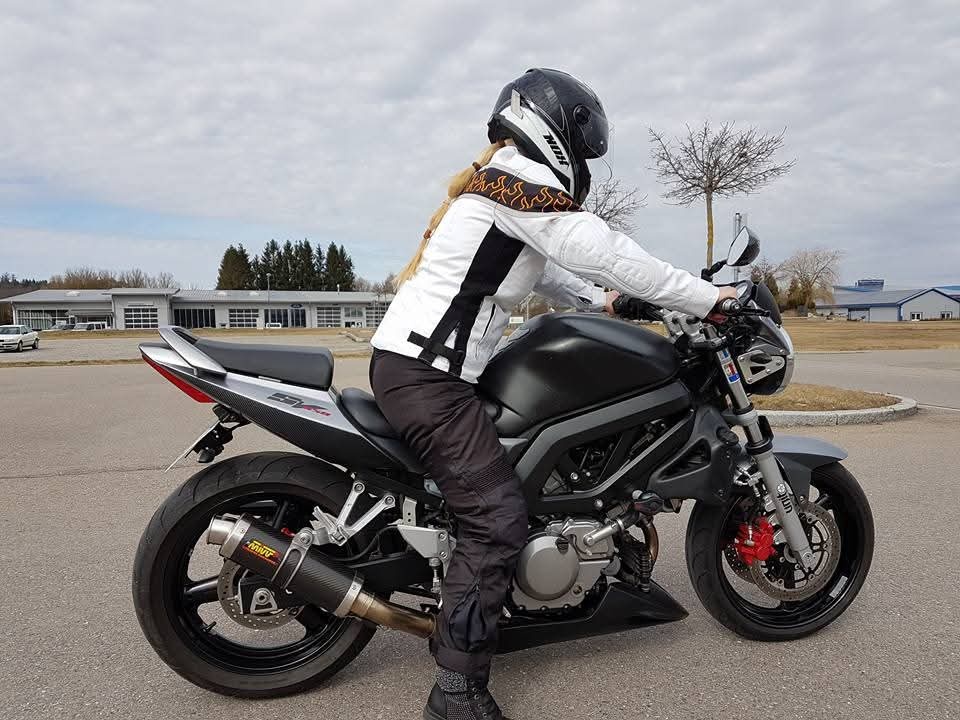 Suzuki SV 650 N - 12