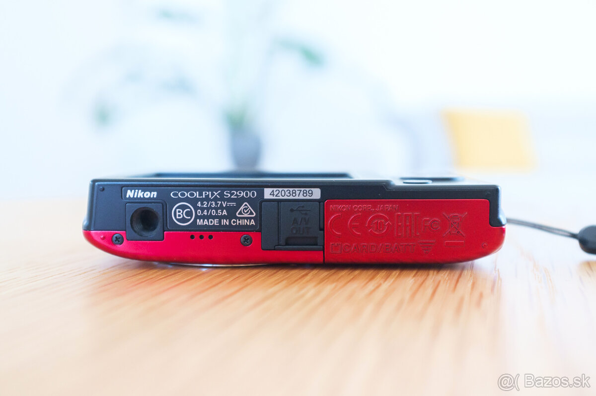 Nikon Coolpix S2900 červený - 12