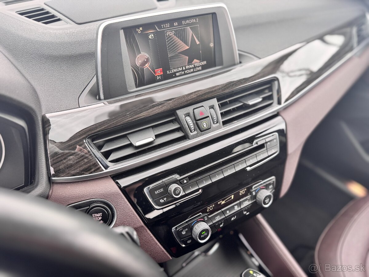 BMW X1 xDrive 20d xLine - 12