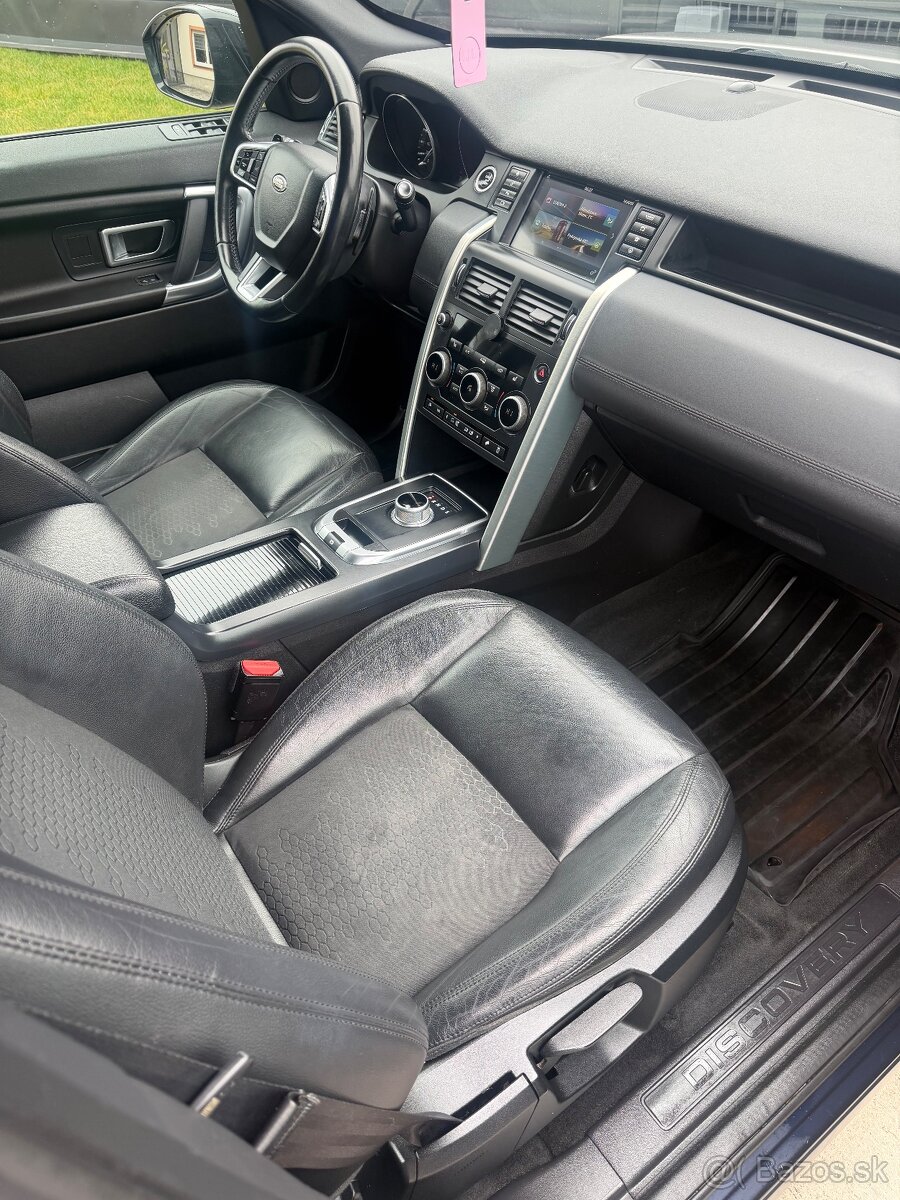 Land Rover Discovery Sport - 12