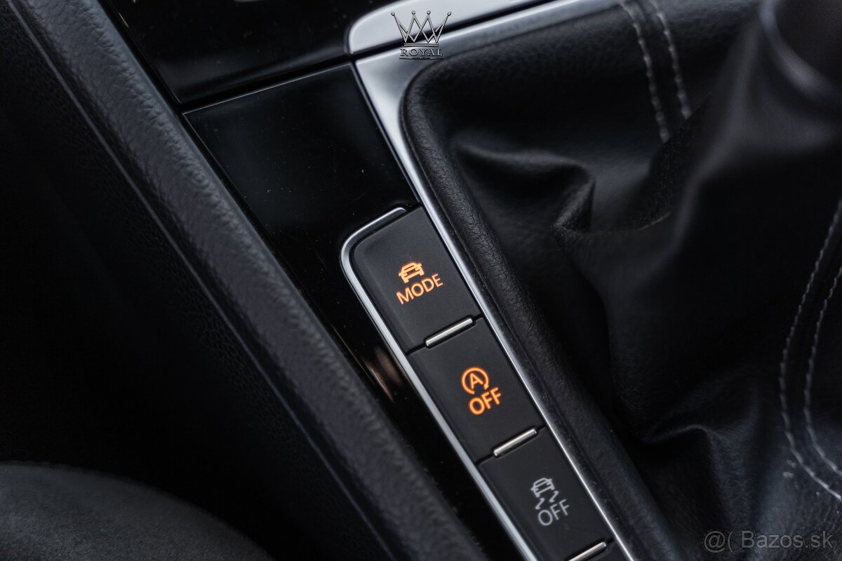 Volkswagen Golf 2.0 TDI 4MOTION DYNAUDIO R-Line - 12