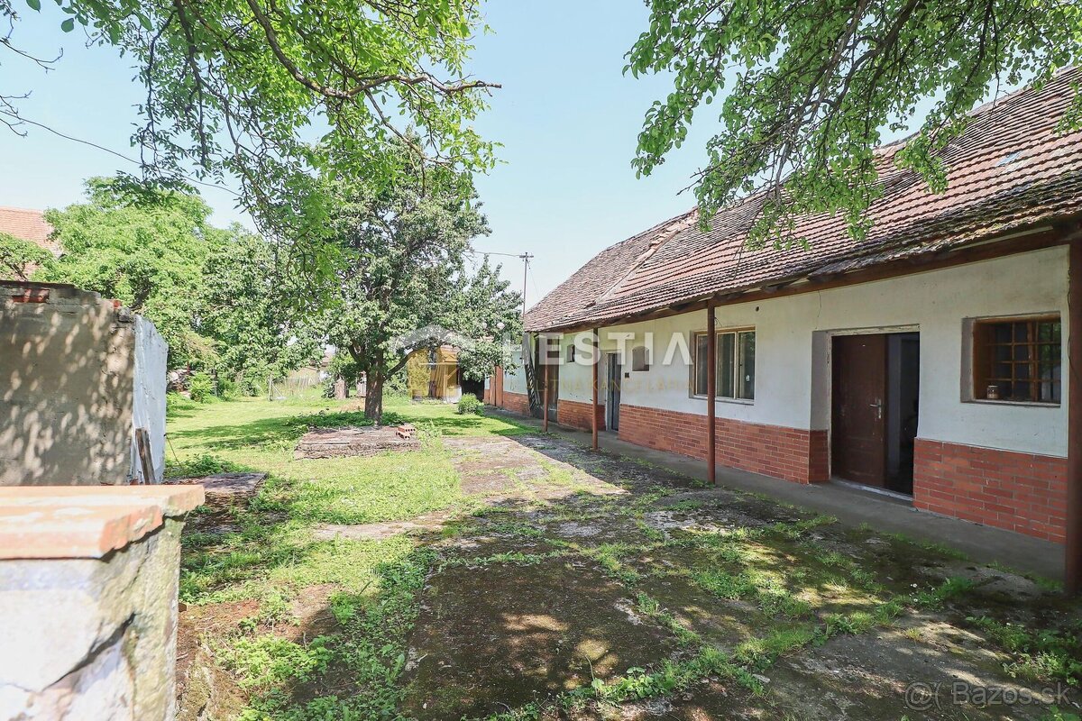 REZERVOVANÉ - Rodinný dom na veľkom pozemku Senica - Čáčov - 12