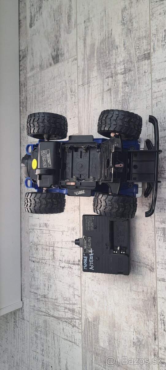 Autá na ovládanie - 12