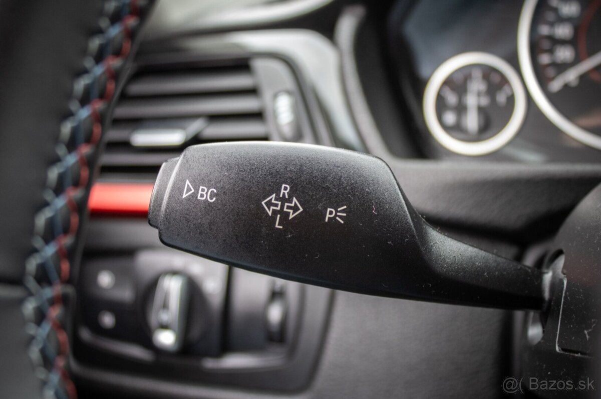 BMW rad 3 Touring 320d xDrive | Špičkový Servis | 4x4 - 12