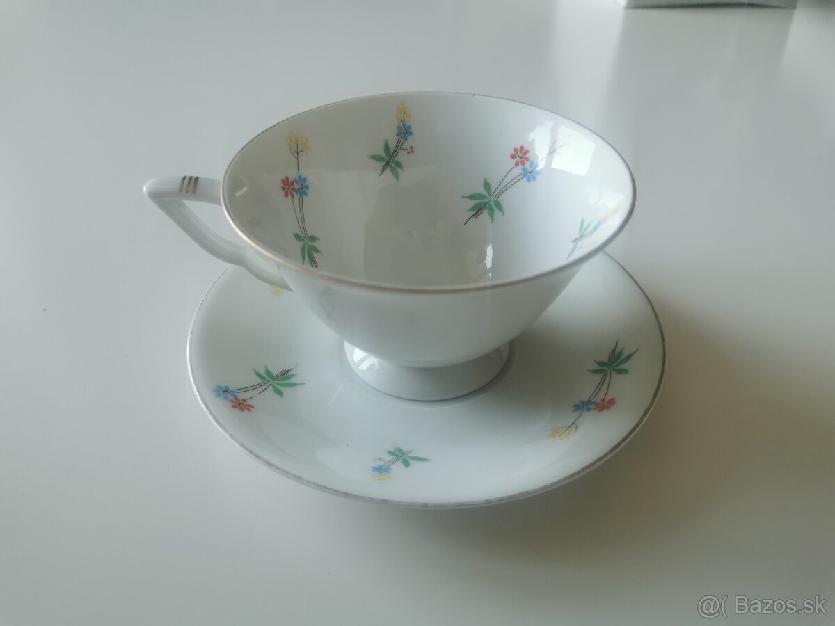 Sady starých tanierov - 12