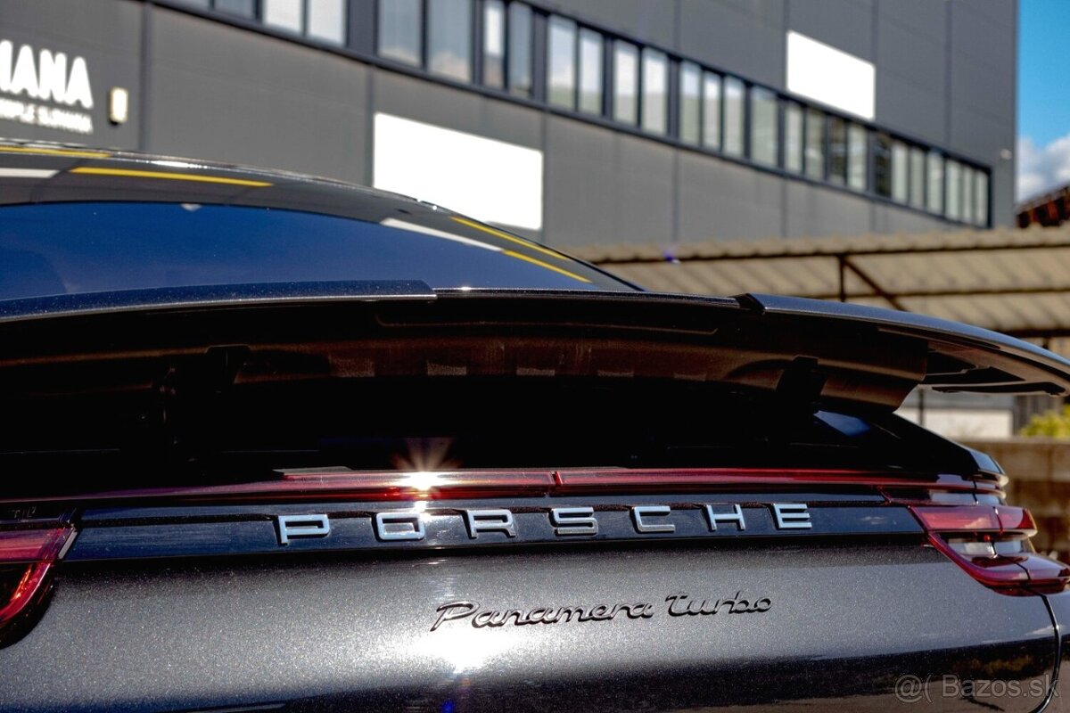 Porsche Panamera Turbo 4x4 A/T - 12