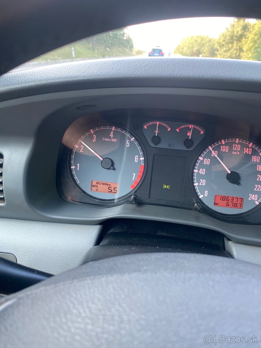 Škoda Octavia 1.8 SLX 1998 - 12