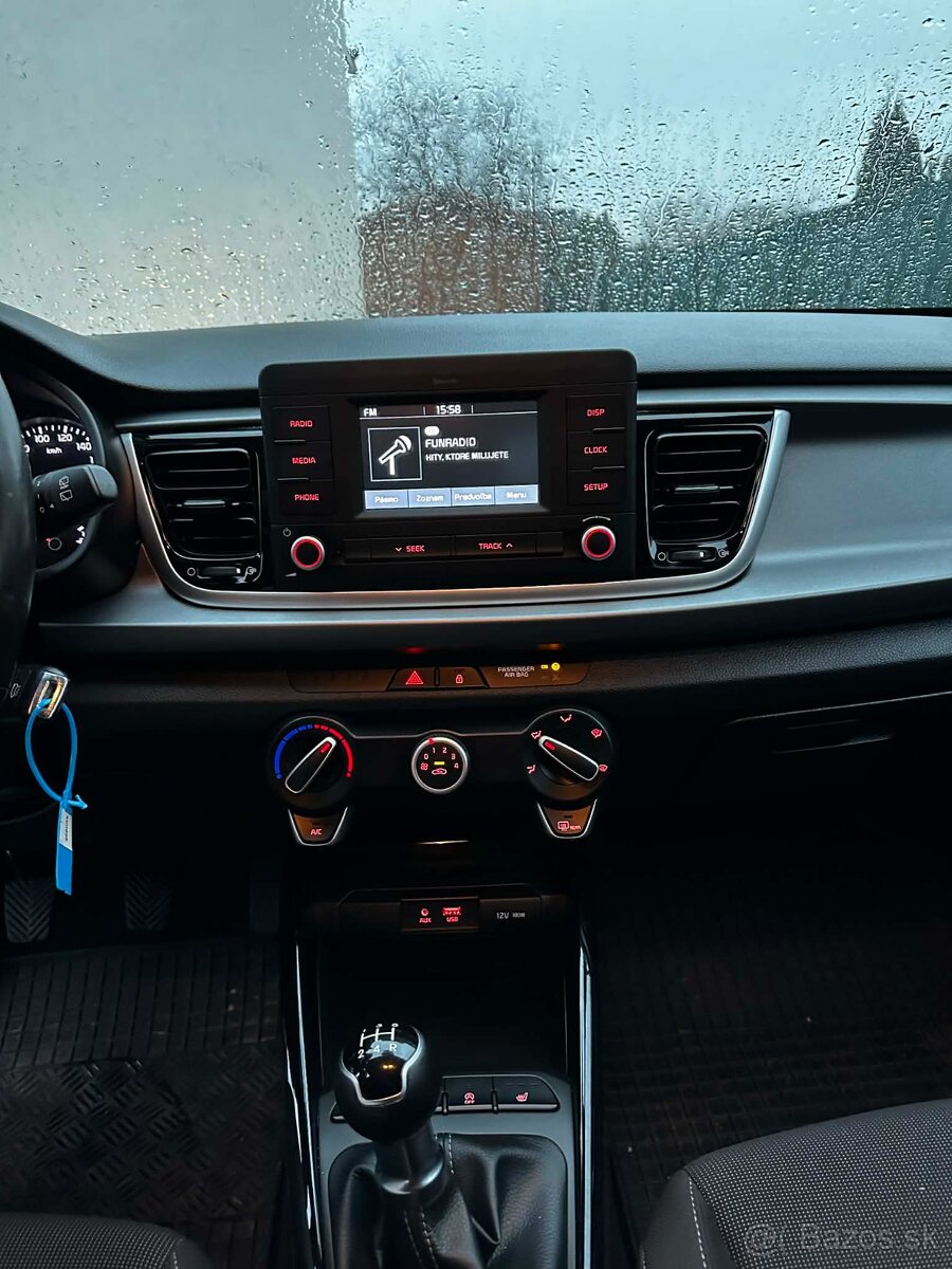 Kia rio - 12