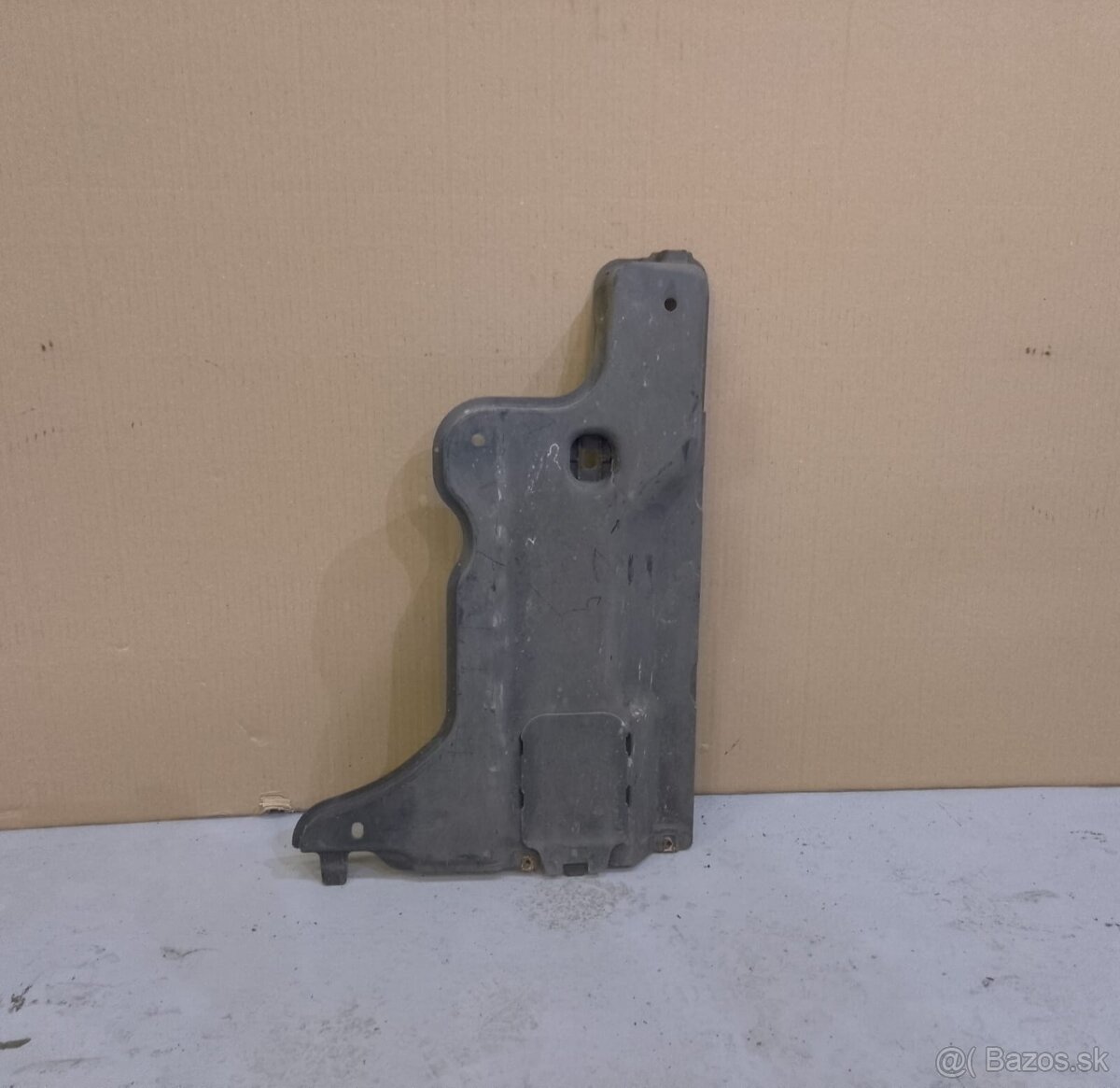 kryt podvozku Passat B8 - 12