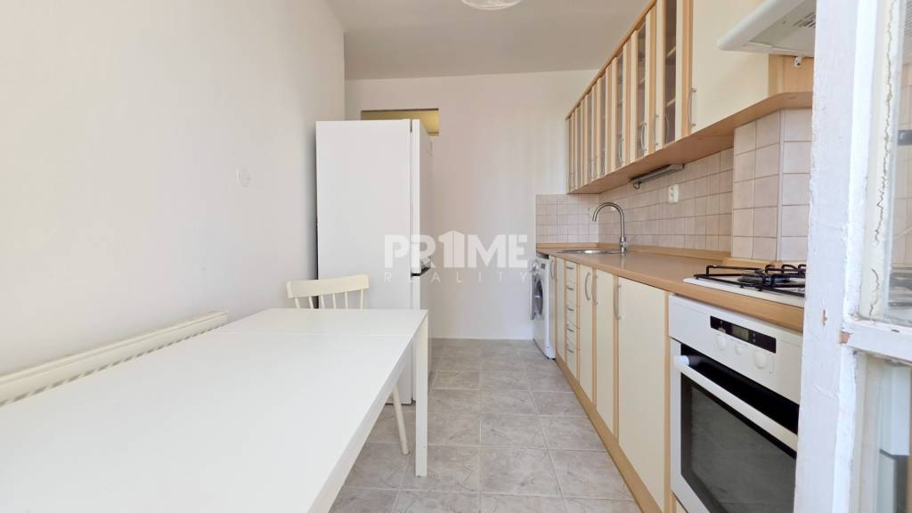 Pekný 3i byt, 3 X NEPRIECHODNÁ IZBA, LOGGIA, Furdekova ulica - 12