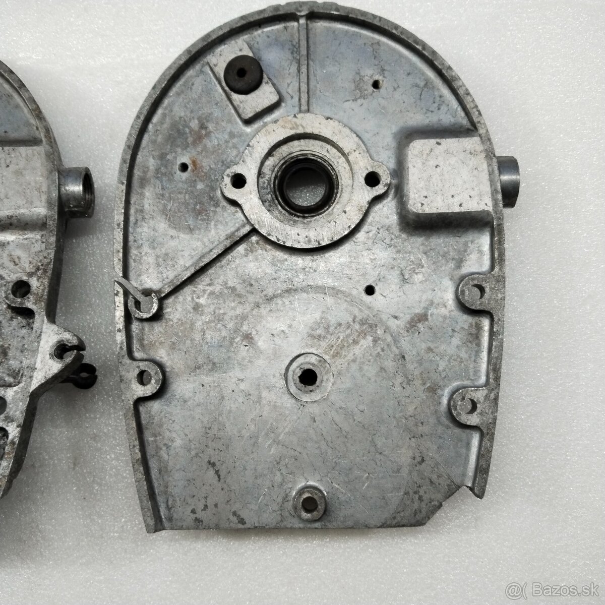 MANET 90 DRŽÁK ZAPALOVÁNÍ HORNÍ A DOLNÍ VEDENÍ SPOJKY ORIG. - 12