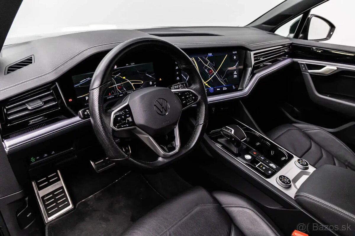 Volkswagen Touareg - 12