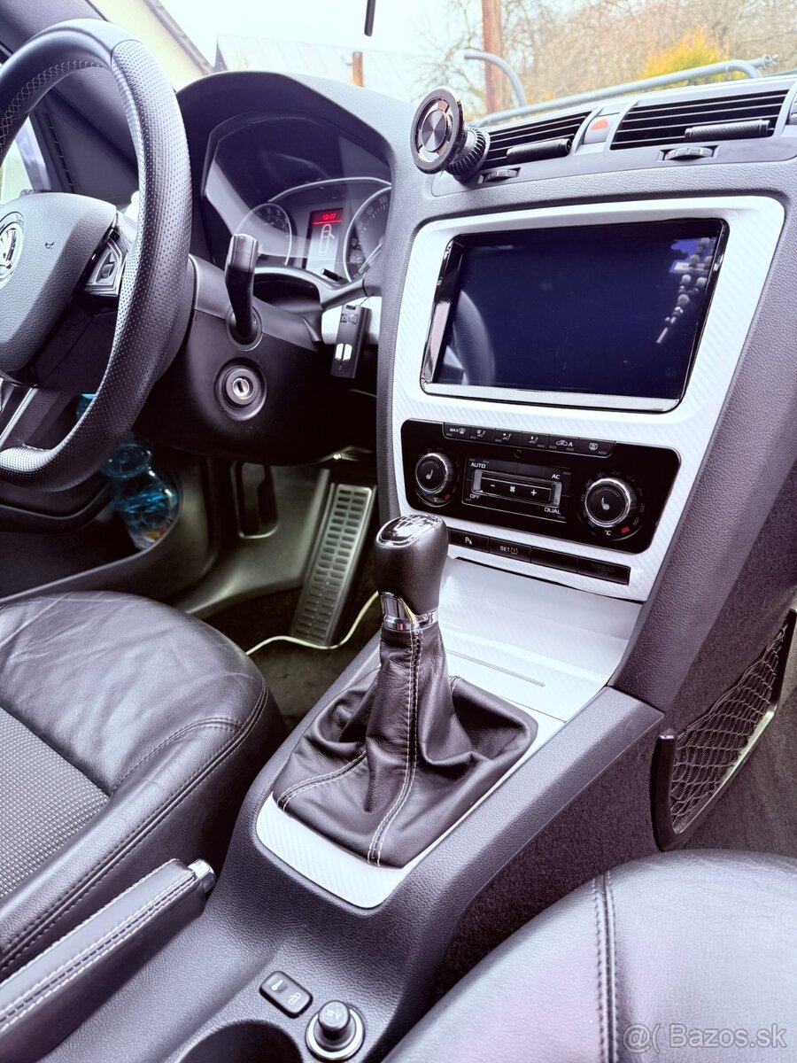 Škoda octavia 2.0 CR Tdi CFHC - 12