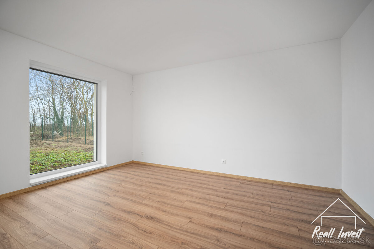 4-izbový rodinný dom na predaj v Cíferi - časť Karlov Dvor - 12