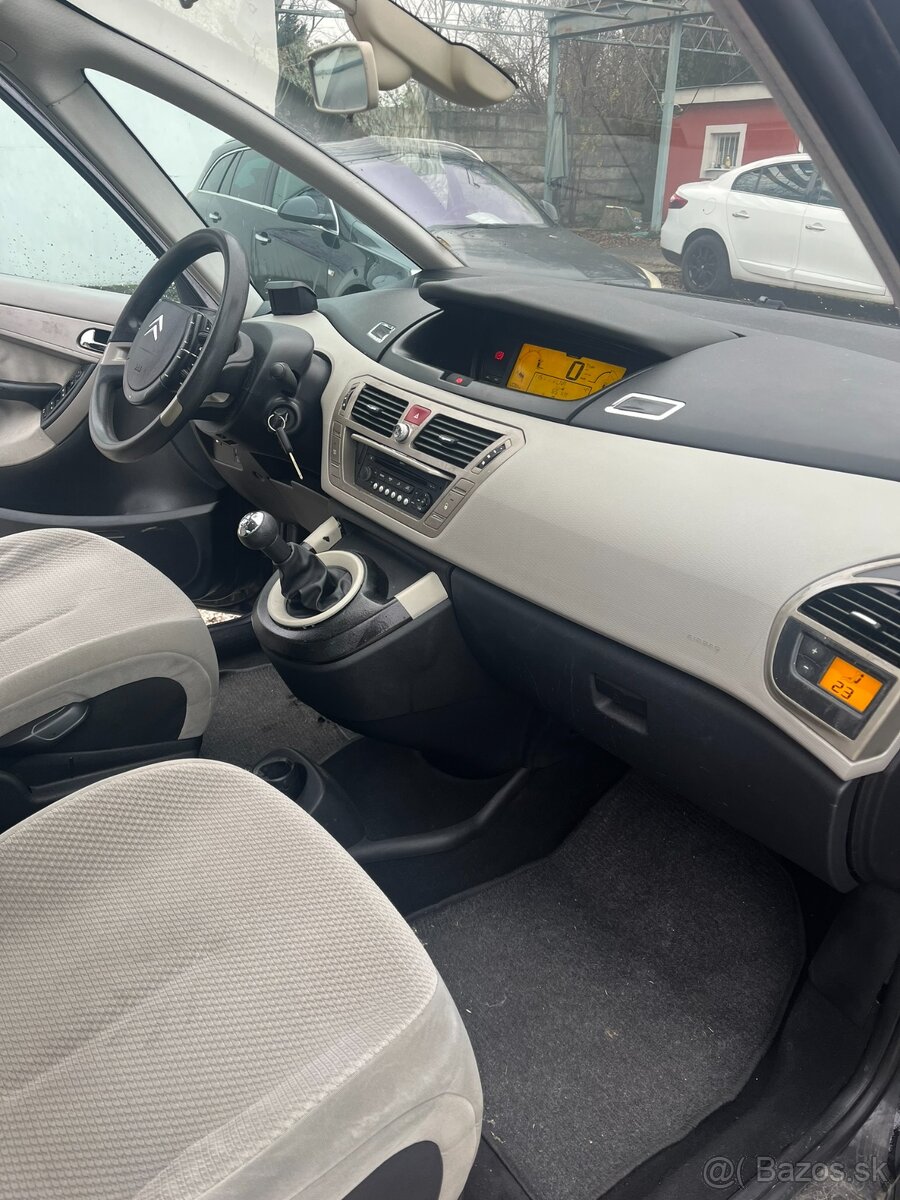 Citroën C4 Picasso 1.6 HDi, 2007, 80 kW - 12