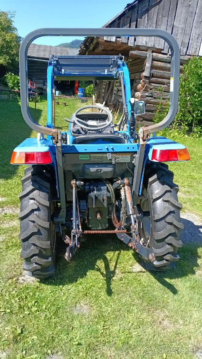 Malotraktor 4x4 s čelným nakladačom Iseki geas 21 - 12