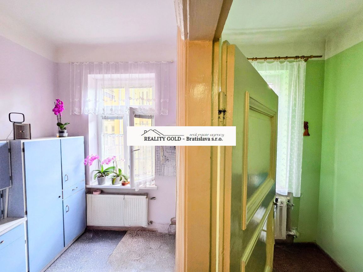 4 izbový CENTRUM - GRÖSSLINGOVA - GARÁŽ v cene - 139 m2 - 12