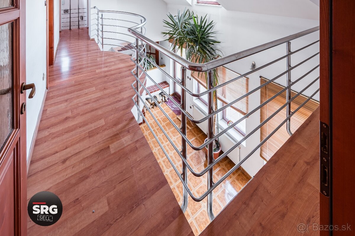 SRG | Jedinečný 5-izb. dom so štedrým priestorom | Krátka - 12