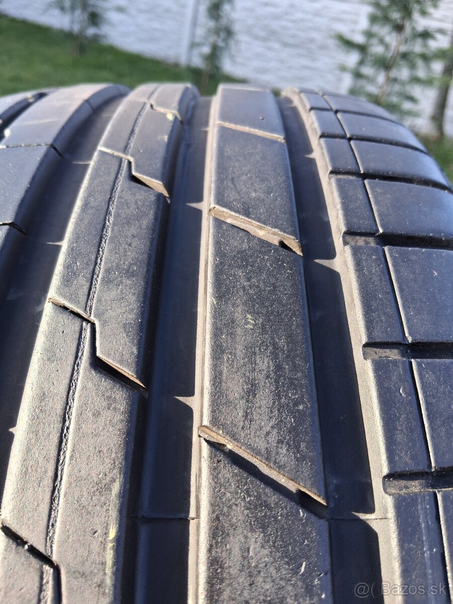 225/40 r19 letne pneumatiky - 12