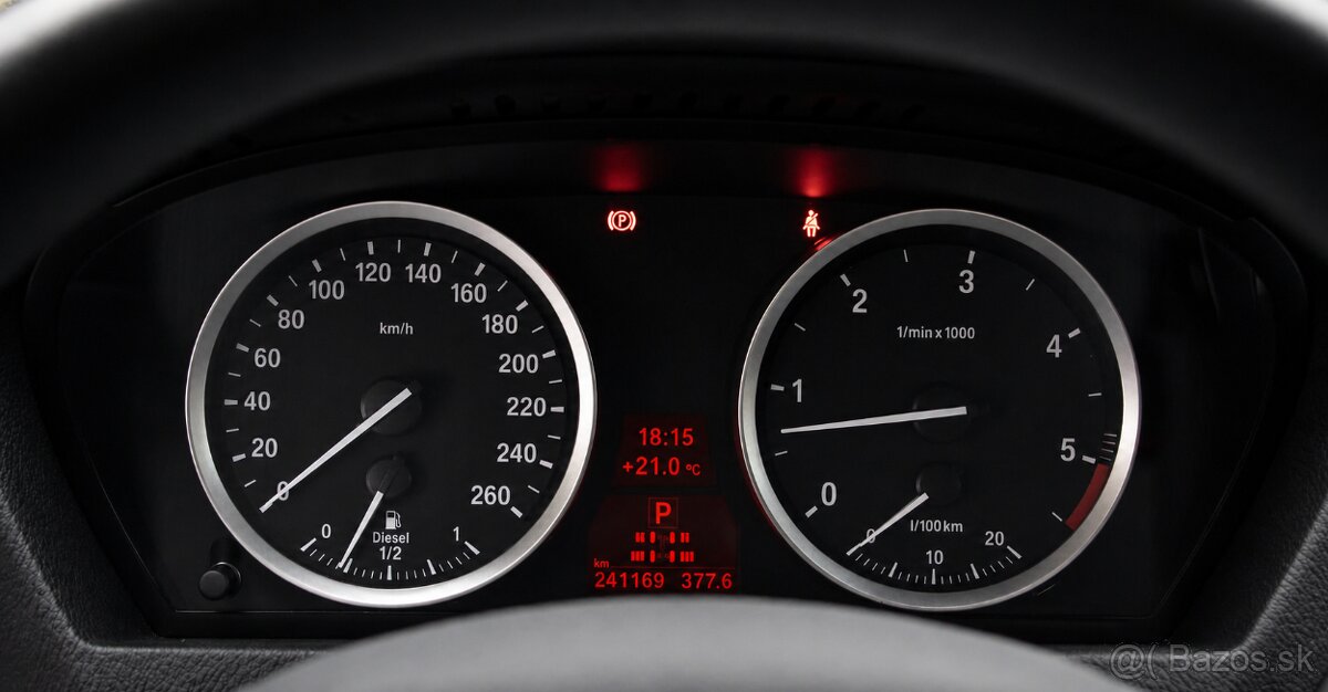 BMW X5 3.0 xDrive 35d - 12