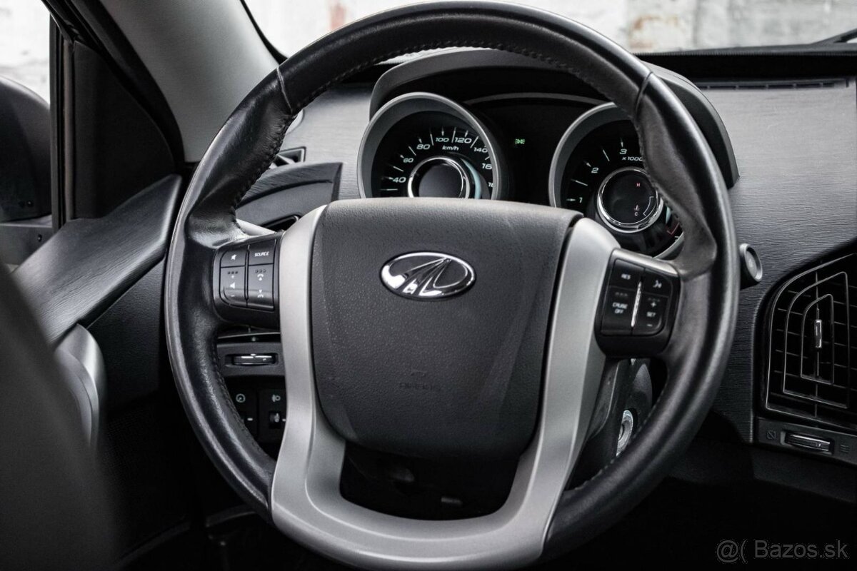 Mahindra XUV 500 W8 2.2 16V CRDi 4x4 EURO 6 - 12