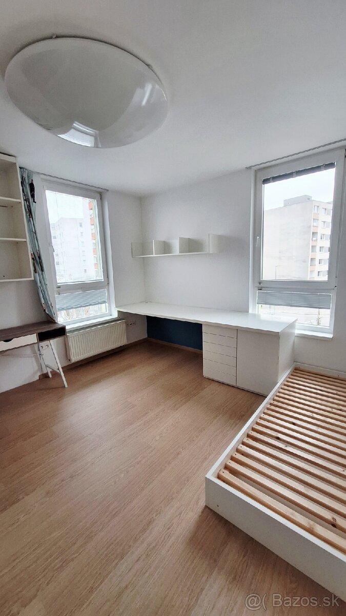 Prenajmem 3 izbový byt /RUBICON - Dvory Púchov/ - 12