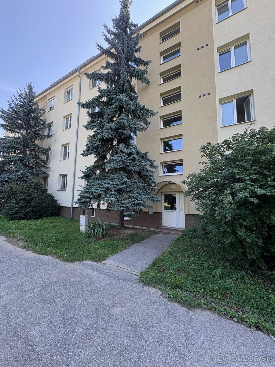 2 izbovy byt v kludnej lokalite na Severe - 12