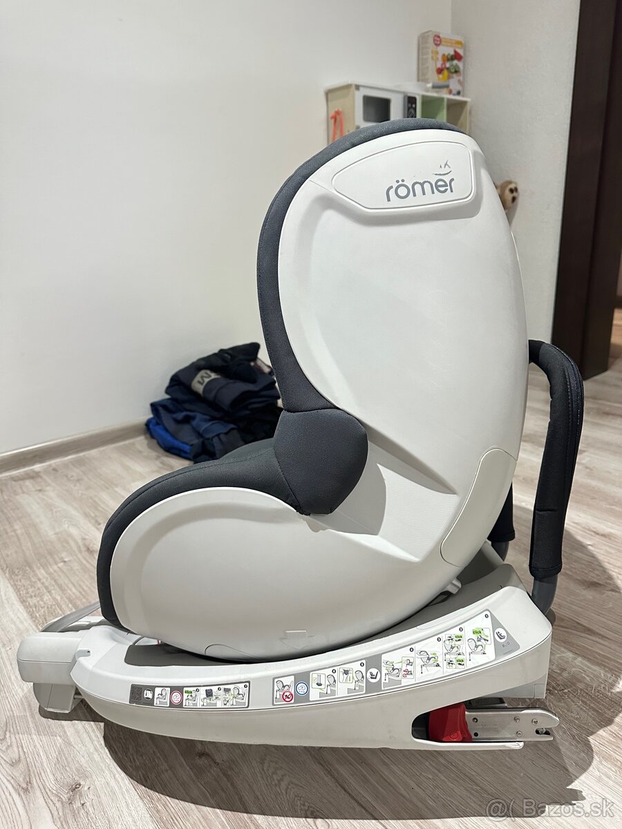 Autosedačka Britax Romer - 12
