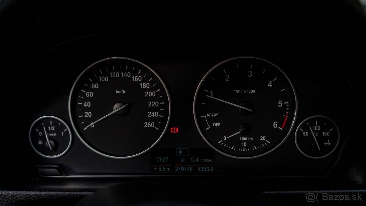 BMW Rad 3 318d f30 - 12