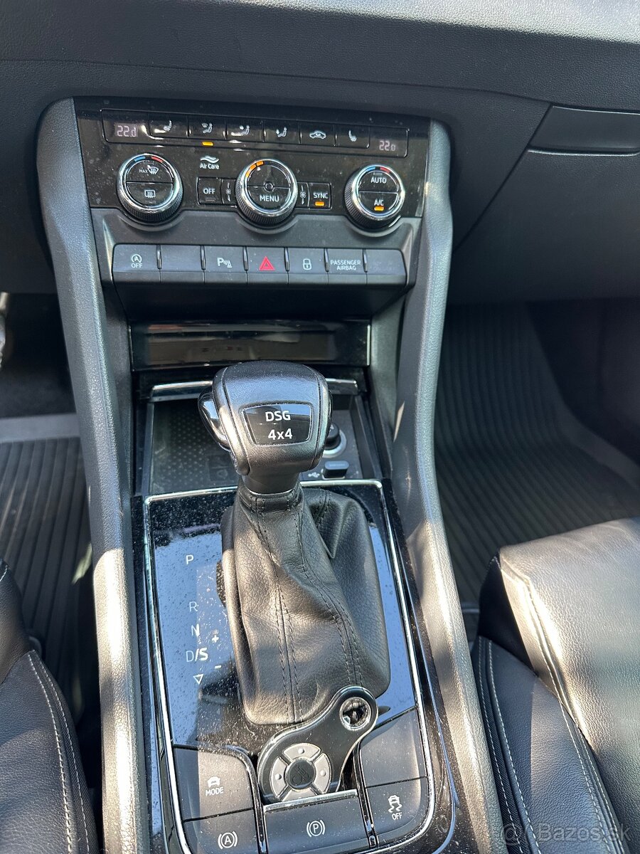 SKODA KARQK 2019 4x4 - 12