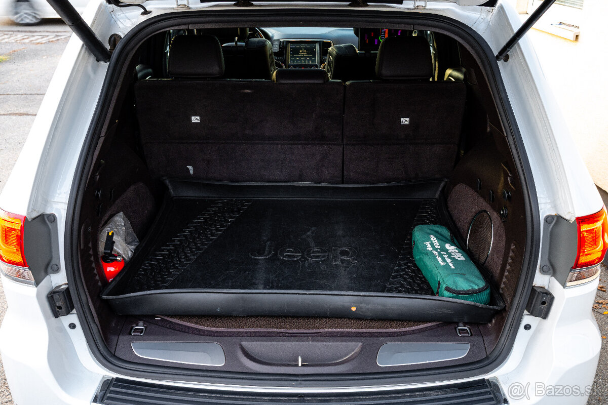 Jeep Grand Cherokee 3.0L V6 TD Summit A/T - 12