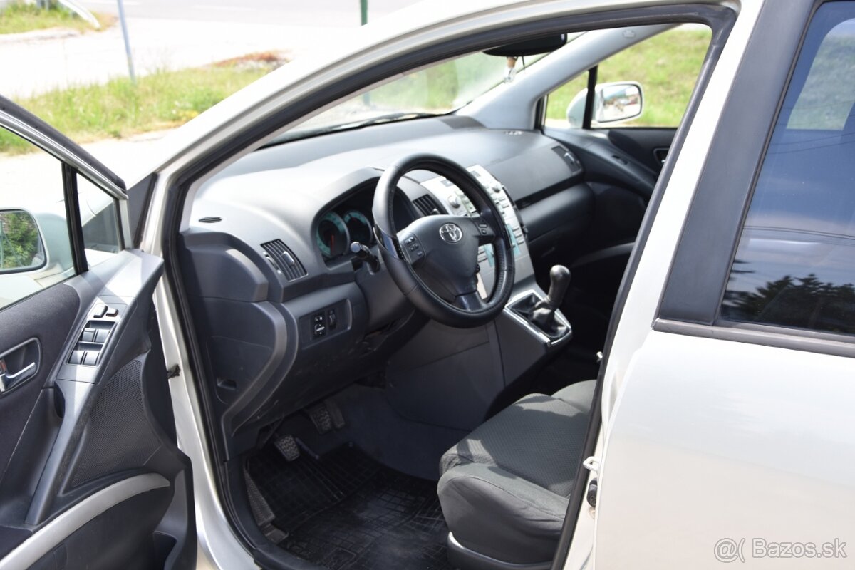 Toyota Corolla Verso 2.0 D-4D Base - 12