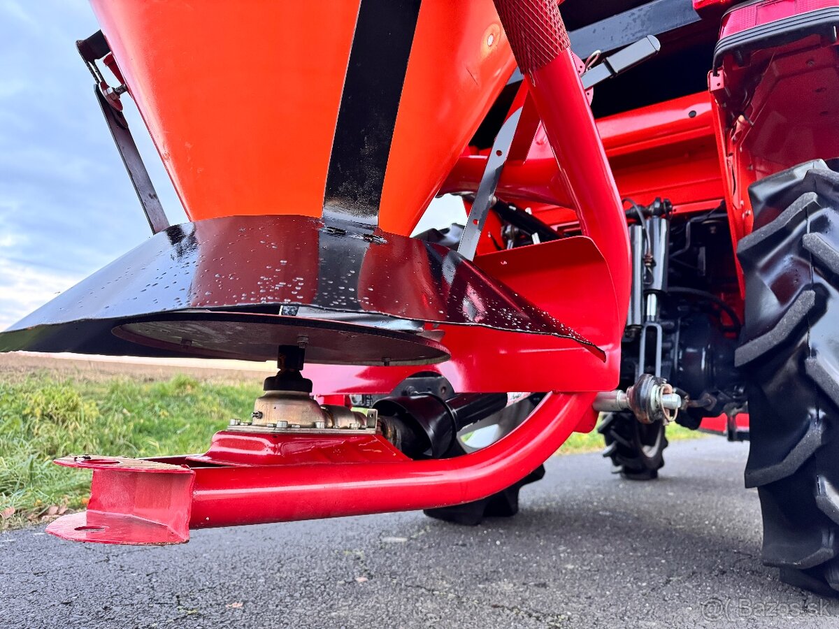 KUBOTA GL23 vyhřívaná kabina • radlice + sypa - 12