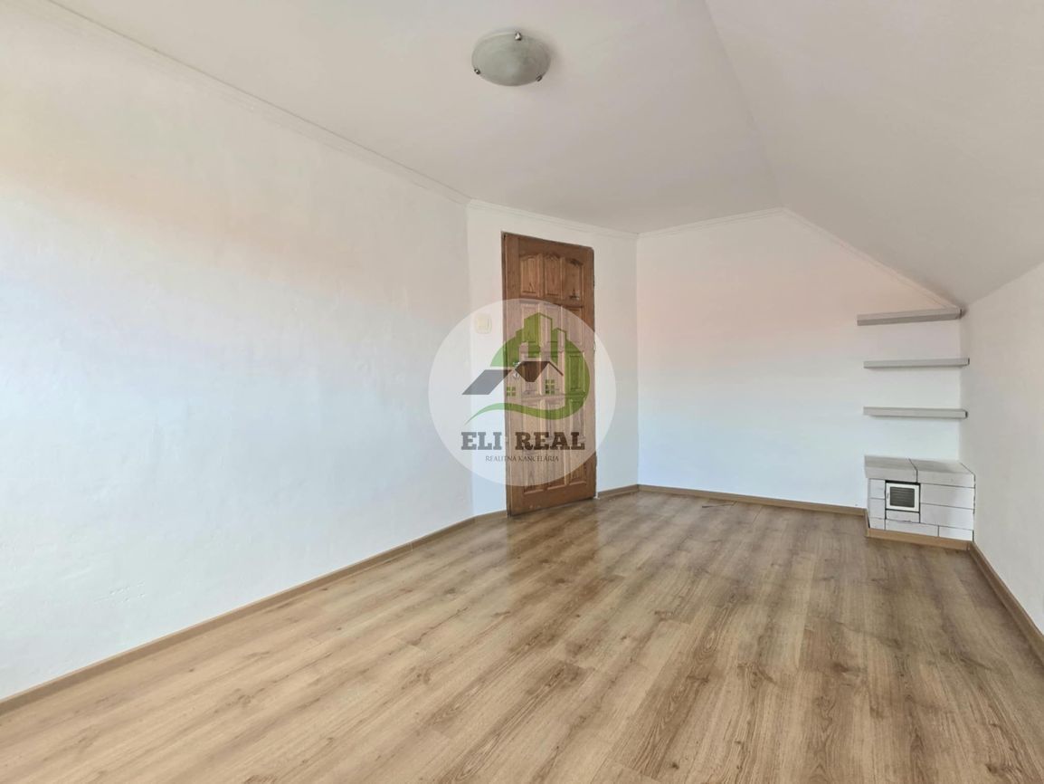 Na predaj priestranný RD, Valaliky, KE-okolie - 12