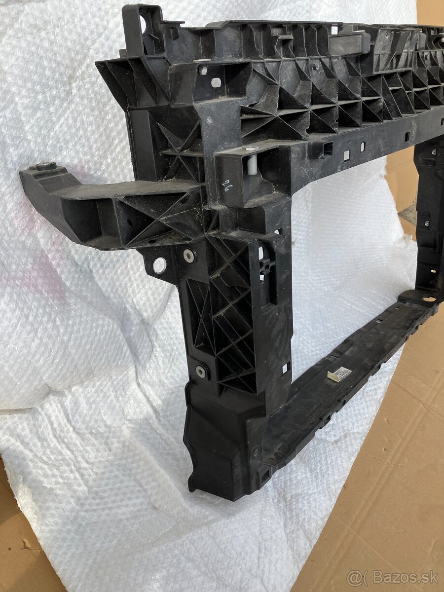 chladicova stena seat ateca predni celo - 12