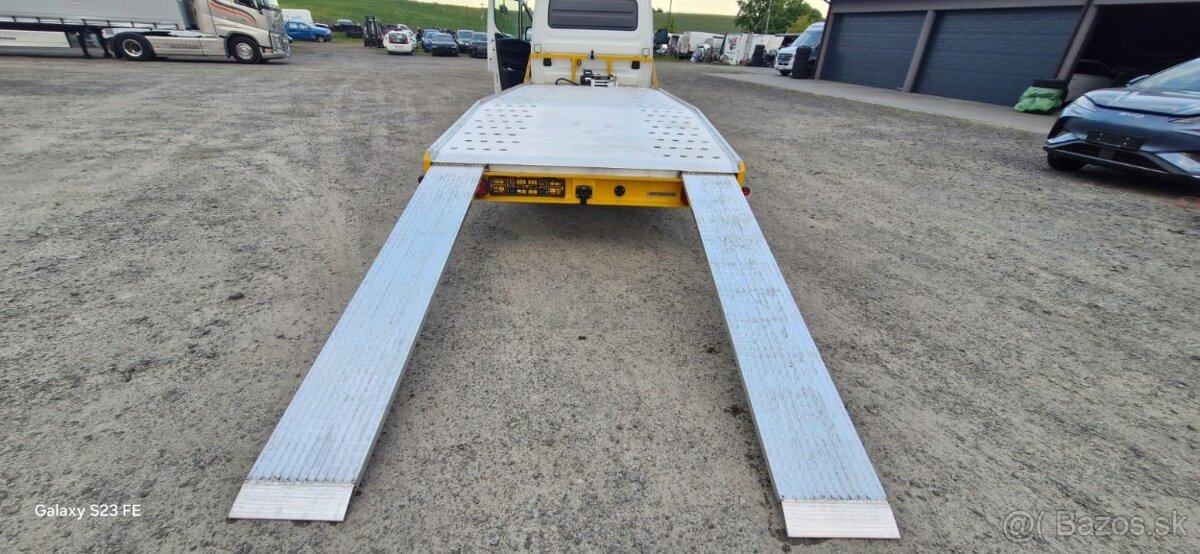 Odtahový špeciál Iveco Daily - 12