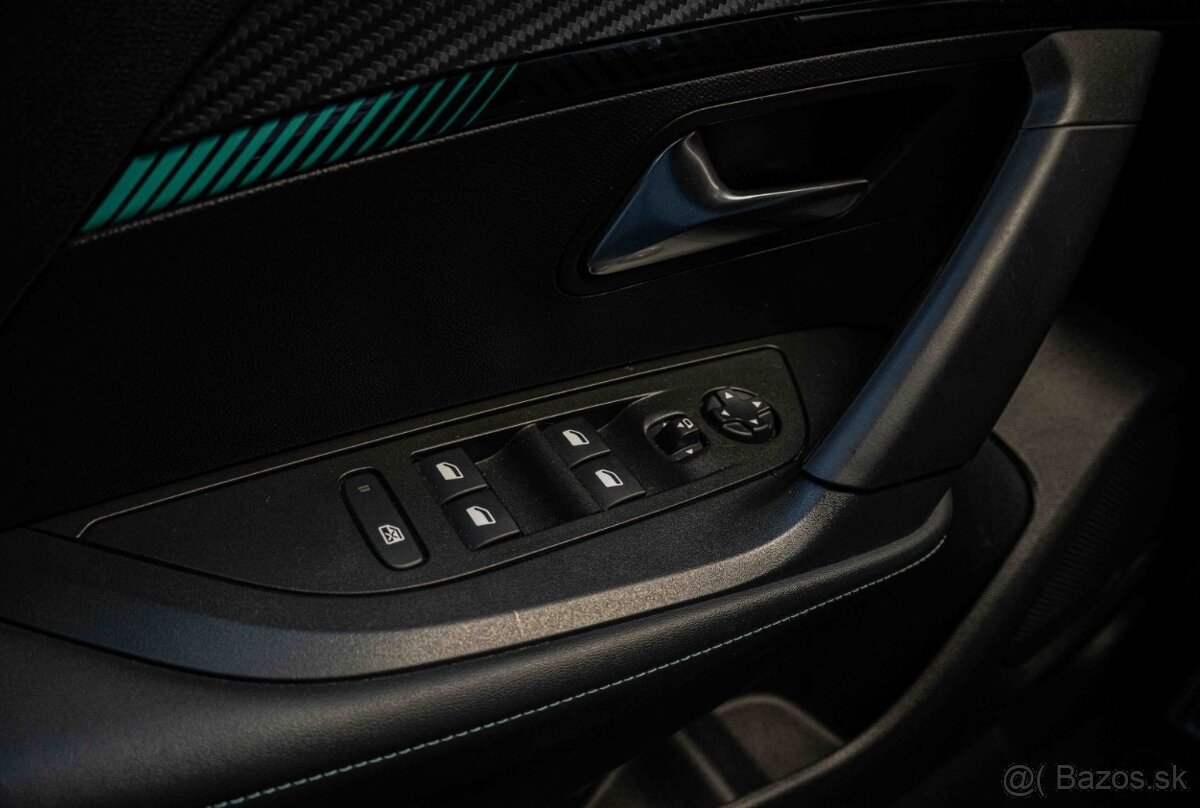 Peugeot 2008 1.2 PureTech 130 Allure Pack EAT8 - 12