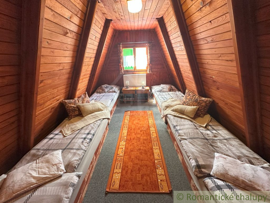 Kompletne zariadena chata blízko lyžiarskeho vleku Kokava- - 12