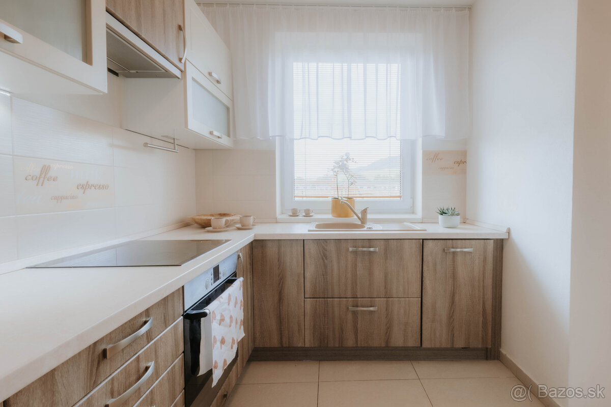 Na predaj rodinný dom v obci Zbyňov - 12